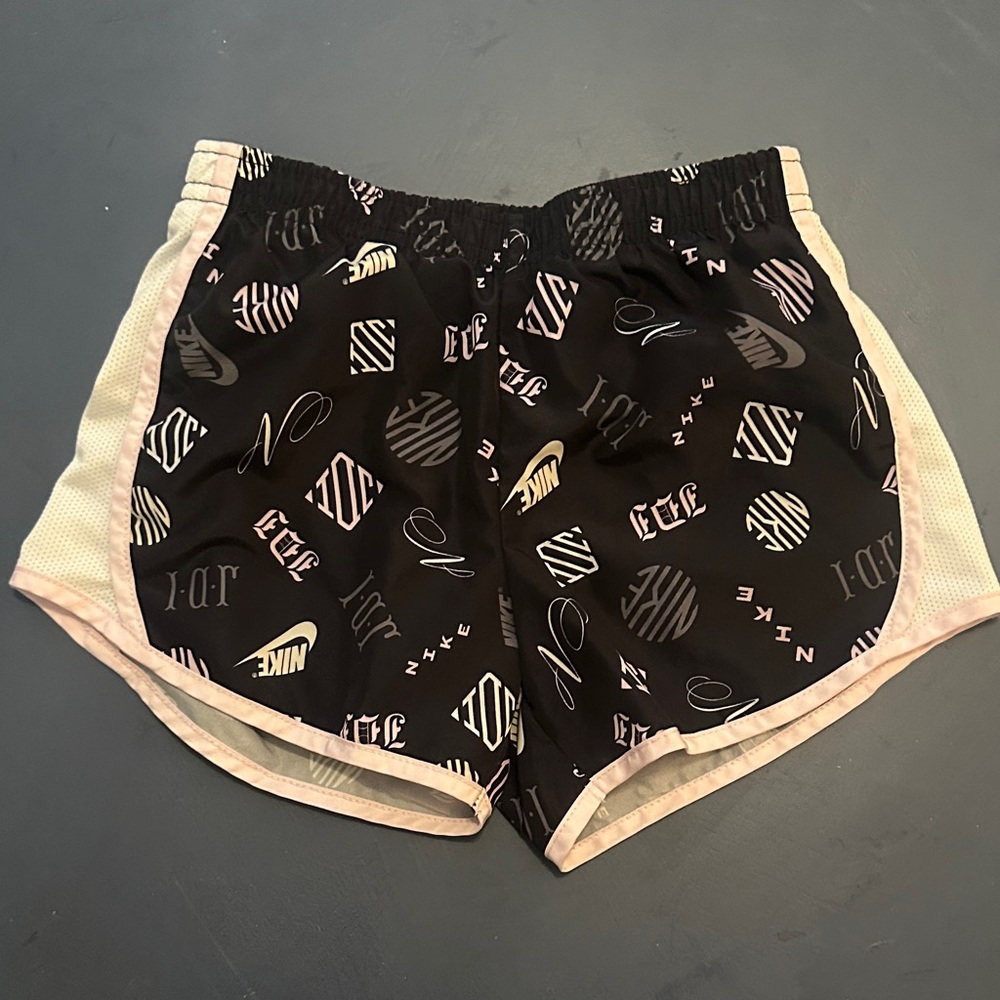 Nike Women's Black and Cream Patterned Athletic Shorts